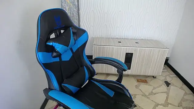 Anniee x online show from September 25, 2025, 1:50 pm