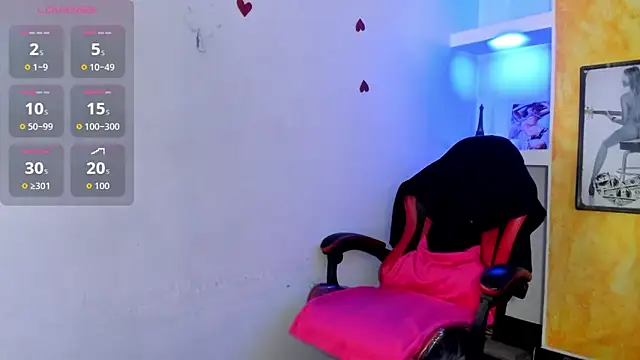 Anniee x online show from June 9, 2026, 1:12 pm