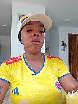 Snapshot of Sade_summer chatting on July 7, 2026, 8:01 pm Sade summer online show from July 7, 2026, 8:01 pm