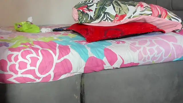 Snapshot of crazyangelita65 chatting on January 10, 2025, 9:20 pm crazyangelita65 online show from January 10, 2025, 9:20 pm