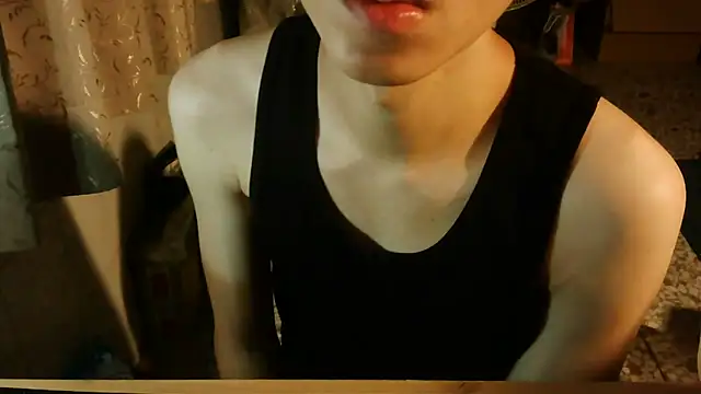 KYU890428 online show from November 8, 2025, 5:27 pm