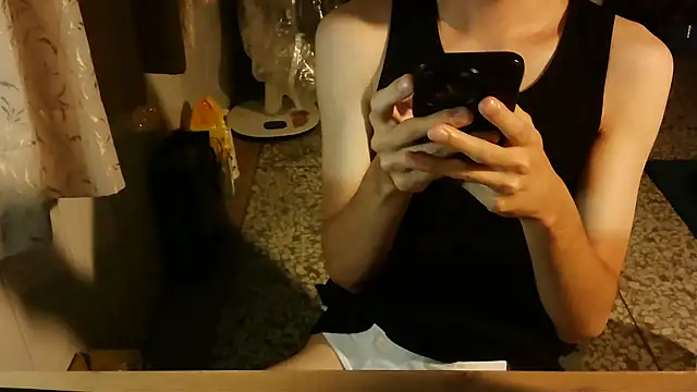 KYU890428 online show from September 17, 2025, 7:38 pm