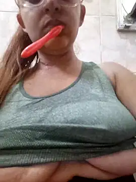 AliceRuivinha2 online show from September 29, 2025, 9:16 am