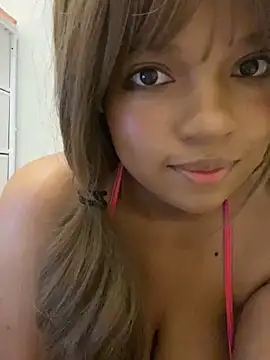 AwkwardJasminee online show from October 6, 2025, 1:07 am