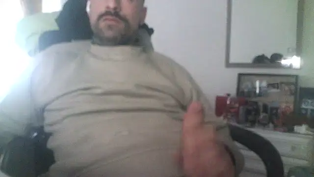 Snapshot of Patrickhound chatting on February 17, 2025, 2:49 pm Patrickhound online show from February 17, 2025, 2:49 pm