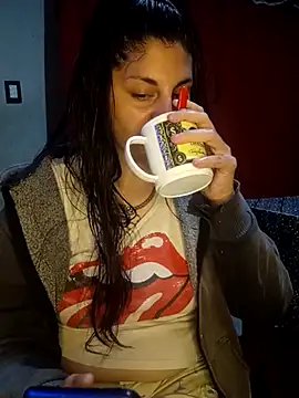 Camilita0 online show from October 9, 2025, 9:10 am