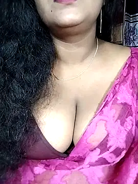 Snapshot of YERY_HOT chatting on November 29, 2025, 5:35 pm YERY HOT online show from November 29, 2025, 5:35 pm