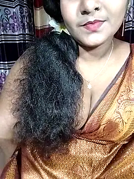 Snapshot of YERY_HOT chatting on November 8, 2025, 5:27 pm YERY HOT online show from November 8, 2025, 5:27 pm