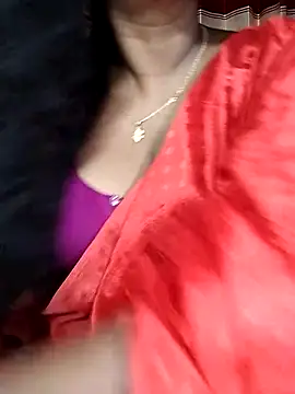 Snapshot of YERY_HOT chatting on October 19, 2025, 7:16 pm YERY HOT online show from October 19, 2025, 7:16 pm