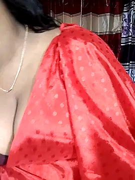 Snapshot of YERY_HOT chatting on November 23, 2025, 5:56 pm YERY HOT online show from November 23, 2025, 5:56 pm