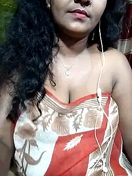 Snapshot of YERY_HOT chatting on March 8, 2025, 9:18 pm YERY HOT online show from March 8, 2025, 9:18 pm