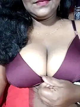 Snapshot of YERY_HOT chatting on March 18, 2026, 5:03 pm YERY HOT online show from March 18, 2026, 5:03 pm