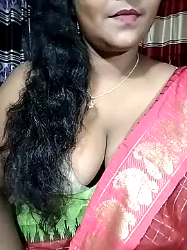 Snapshot of YERY_HOT chatting on October 12, 2025, 5:25 pm YERY HOT online show from October 12, 2025, 5:25 pm