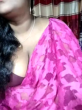 Snapshot of YERY_HOT chatting on November 3, 2025, 5:38 pm YERY HOT online show from November 3, 2025, 5:38 pm