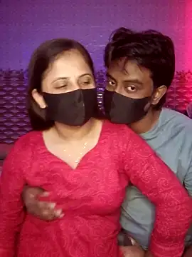 Hot Nila online show from May 7, 2026, 3:44 am