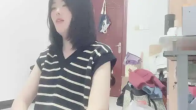 Koi-Serenac online show from February 15, 2025, 11:17 am