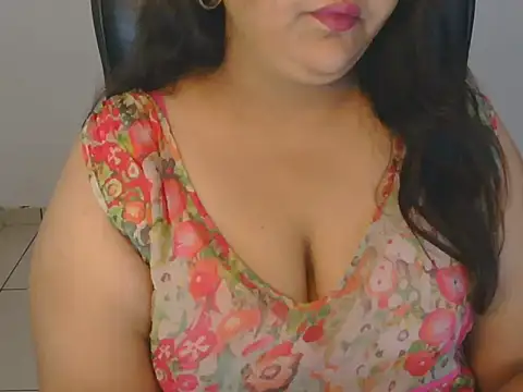 Jenny lovee online show from July 24, 2026, 11:28 am