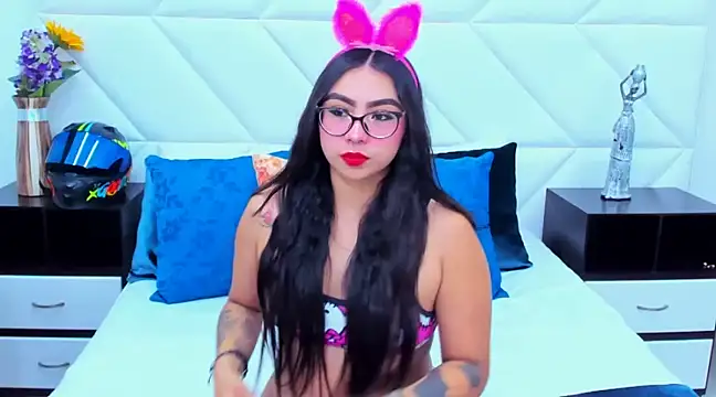 SofyFitzgerald online show from January 16, 2025, 2:41 pm