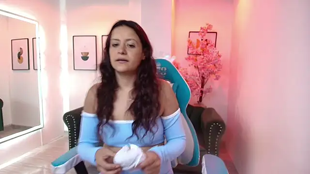 Snapshot of Arianna_sweeet chatting on March 13, 2026, 3:33 am Arianna sweeet online show from March 13, 2026, 3:33 am