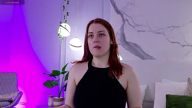 EllieGarson online show from June 6, 2026, 5:07 pm