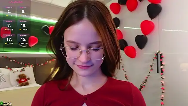 Snapshot of Rina_Red chatting on February 18, 2026, 1:47 am Rina Red online show from February 18, 2026, 1:47 am