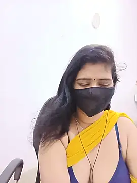 Snapshot of Lucky-Deepthi chatting on May 30, 2026, 11:54 pm Lucky-Deepthi online show from May 30, 2026, 11:54 pm