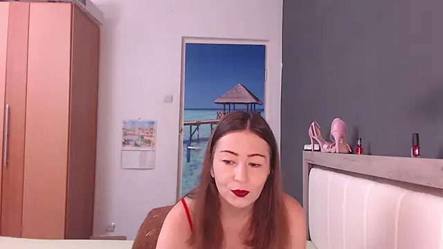 evafromheaven online show from October 18, 2025, 5:53 am