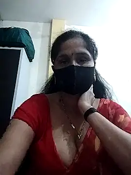 priyancyfun online show from April 5, 2026, 4:35 pm