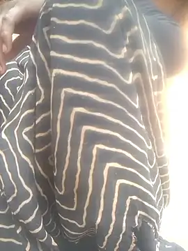 Amaya Bajwa online show from December 15, 2025, 4:40 am