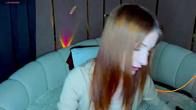 Snapshot of emilytrays chatting on May 27, 2026, 12:09 am emilytrays online show from May 27, 2026, 12:09 am