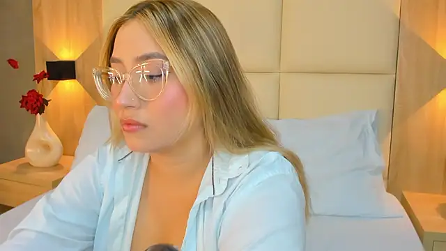 antonella cutie  online show from February 9, 2026, 12:25 pm