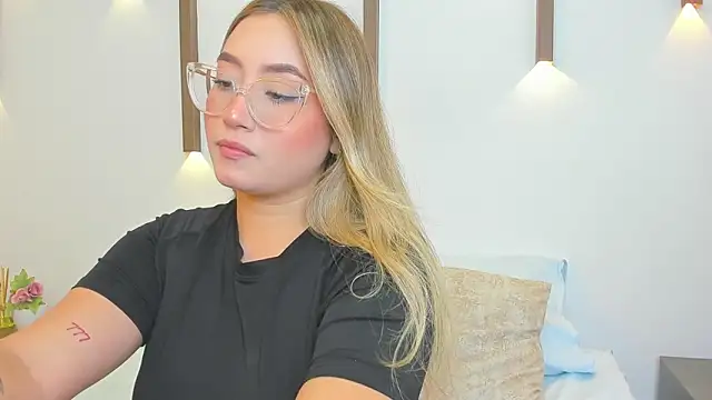 antonella cutie  online show from September 10, 2025, 12:37 pm