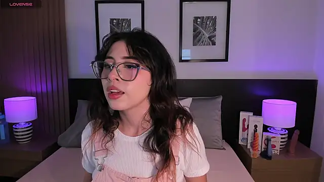 vi anaya online show from October 14, 2025, 11:33 am