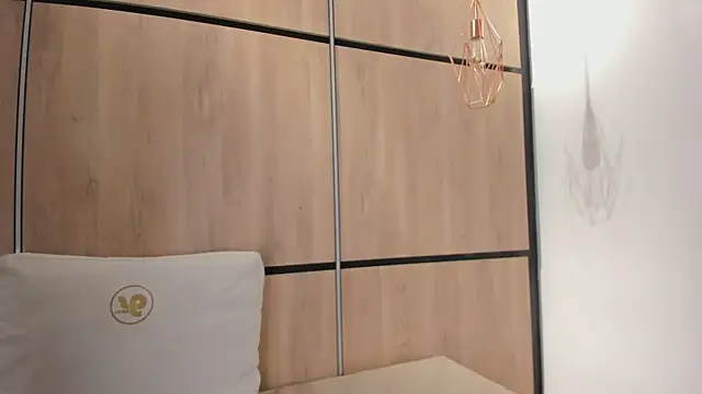 ashlyn parker online show from February 26, 2026, 8:20 pm