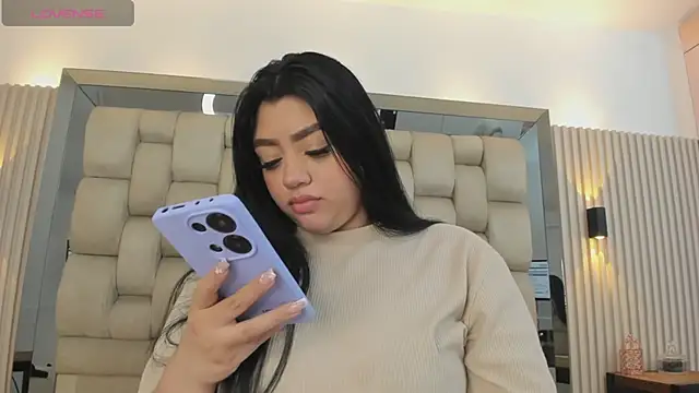 ashlyn parker online show from March 18, 2025, 2:08 am