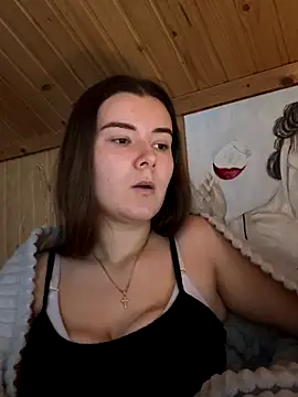 mewKate online show from November 27, 2025, 1:33 pm