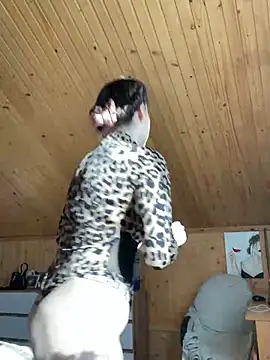 Snapshot of mewKate chatting on March 7, 2026, 1:49 pm mewKate online show from March 7, 2026, 1:49 pm