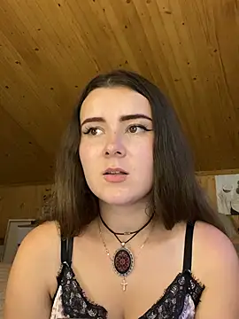 mewKate online show from July 19, 2026, 5:53 pm