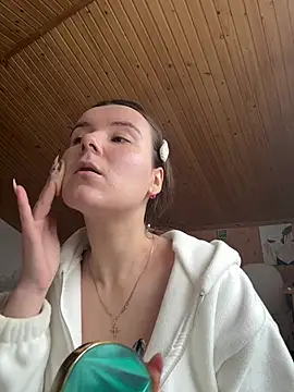 Snapshot of mewKate chatting on February 7, 2026, 12:35 pm mewKate online show from February 7, 2026, 12:35 pm