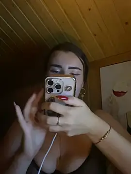 mewKate online show from July 3, 2026, 6:58 pm