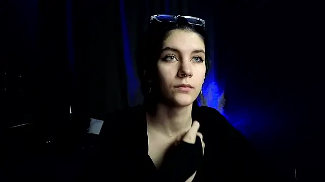 Snapshot of Hyeon_Jin chatting on March 4, 2025, 2:10 pm Hyeon Jin online show from March 4, 2025, 2:10 pm