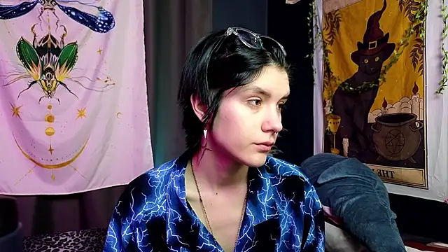 Snapshot of Hyeon_Jin chatting on January 19, 2025, 9:13 pm Hyeon Jin online show from January 19, 2025, 9:13 pm