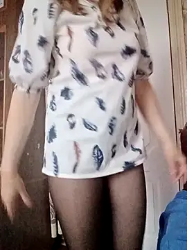 Snapshot of Calibers2932 chatting on March 17, 2026, 8:50 am Calibers2932 online show from March 17, 2026, 8:50 am