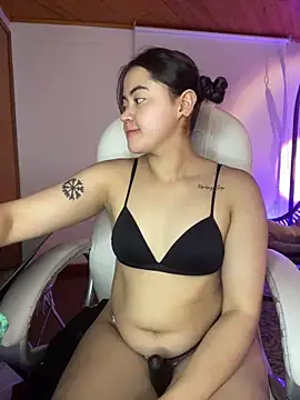Camila pinkk online show from June 13, 2026, 4:27 pm