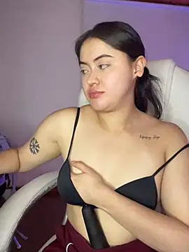 Camila pinkk online show from July 6, 2026, 2:02 pm