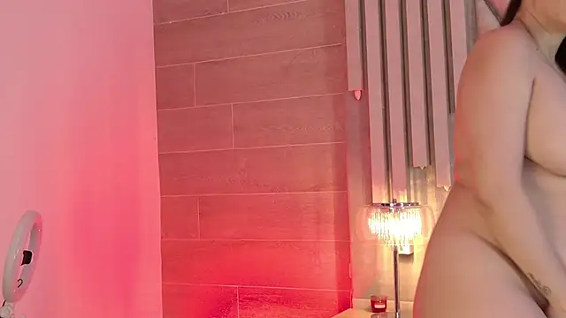 MilaRux online show from December 2, 2025, 7:37 pm