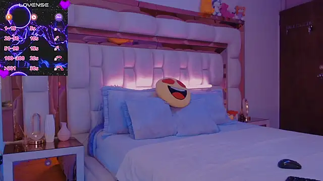 Aliana Ross online show from October 4, 2025, 8:16 am