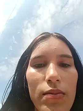 the queen of street online show from November 16, 2025, 6:45 pm