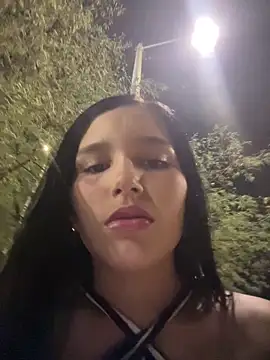 Snapshot of the_queen_of_street chatting on April 18, 2026, 3:20 am the queen of street online show from April 18, 2026, 3:20 am