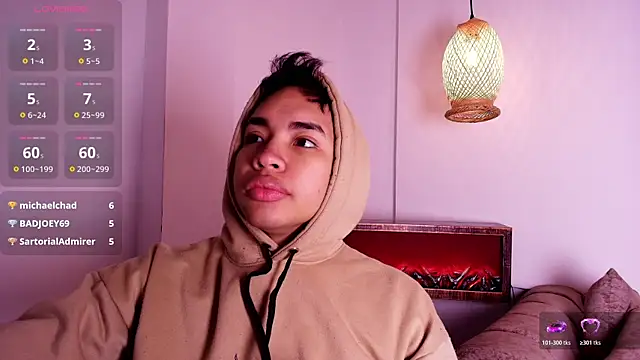 AlecLightwood  online show from December 19, 2025, 5:10 am